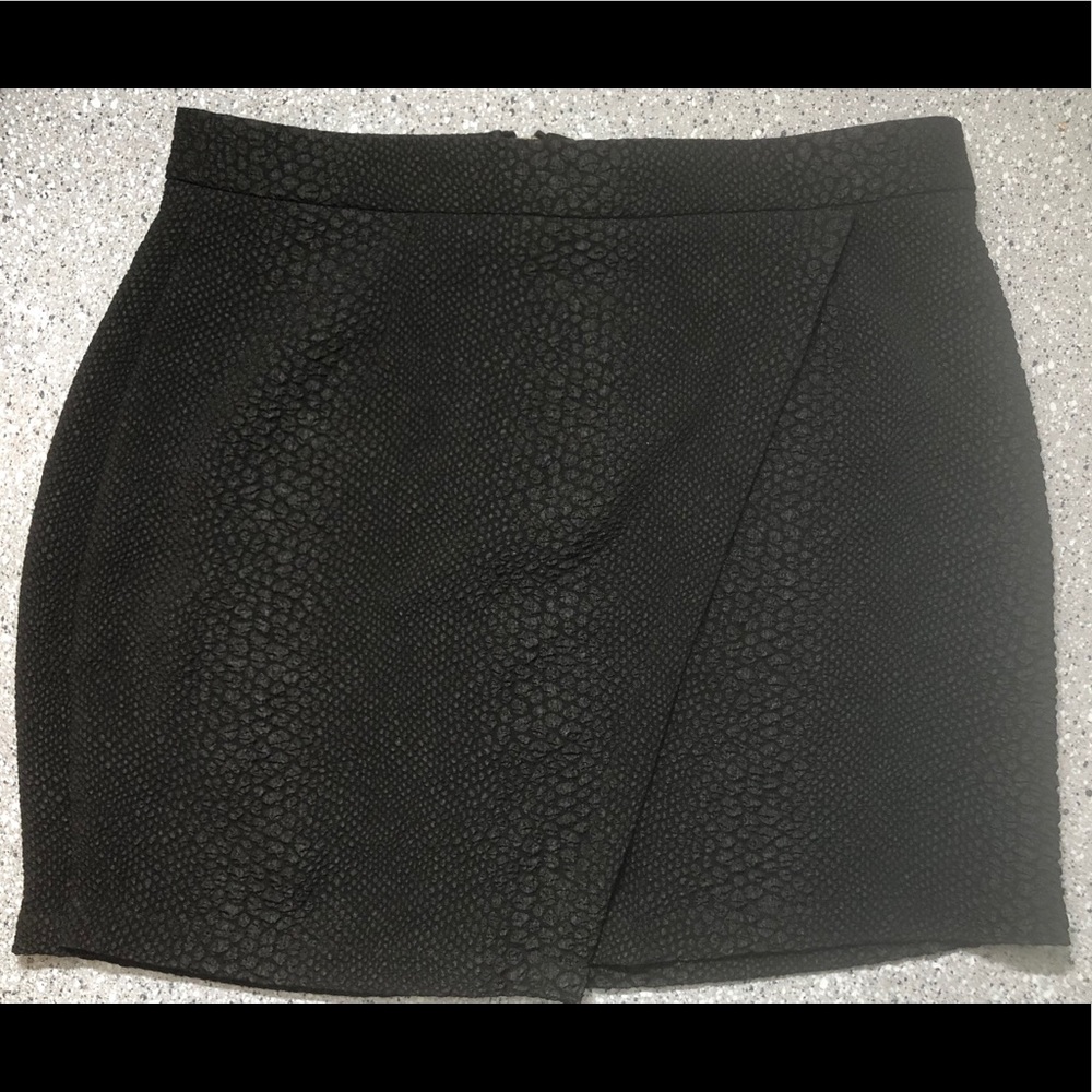 JustFab Textured Mini Skirt